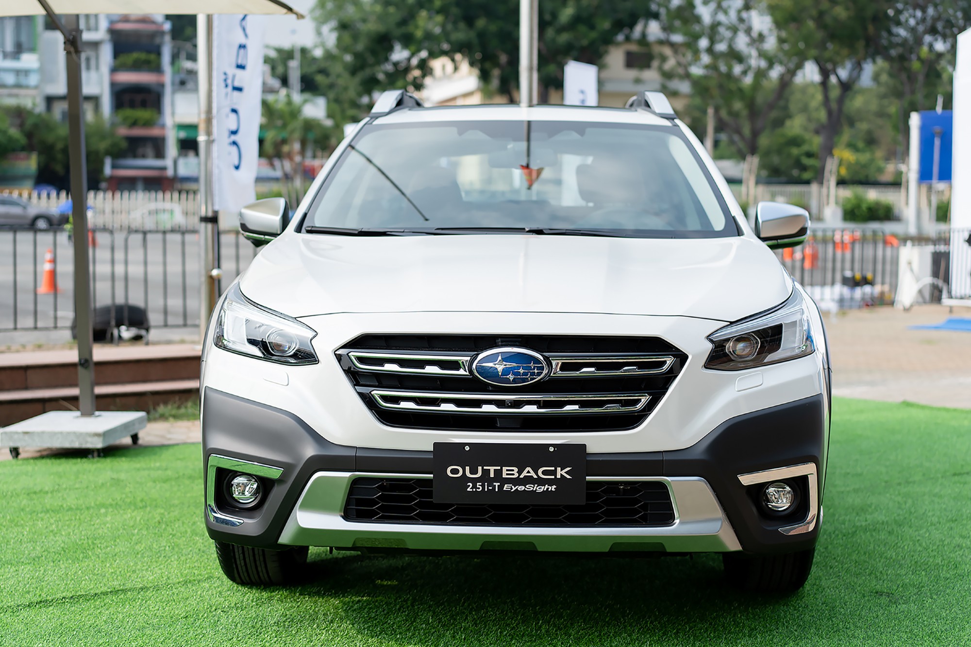 SUBARU OUTBACK 2.5 i-Touring EyeSight